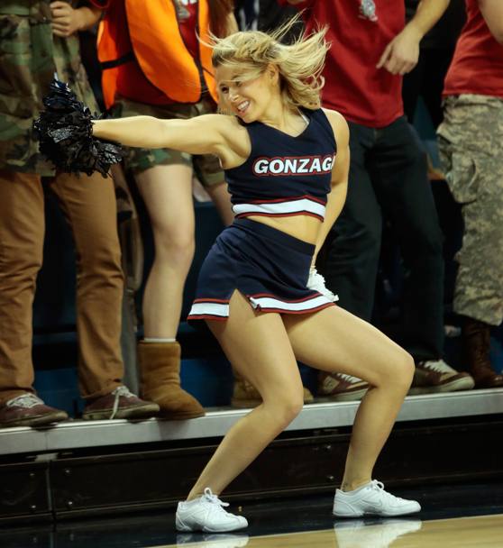 Una cheerleader dei Gonzaga Bulldogs (Afp)